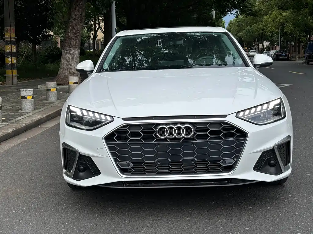 Audi A4L 2023