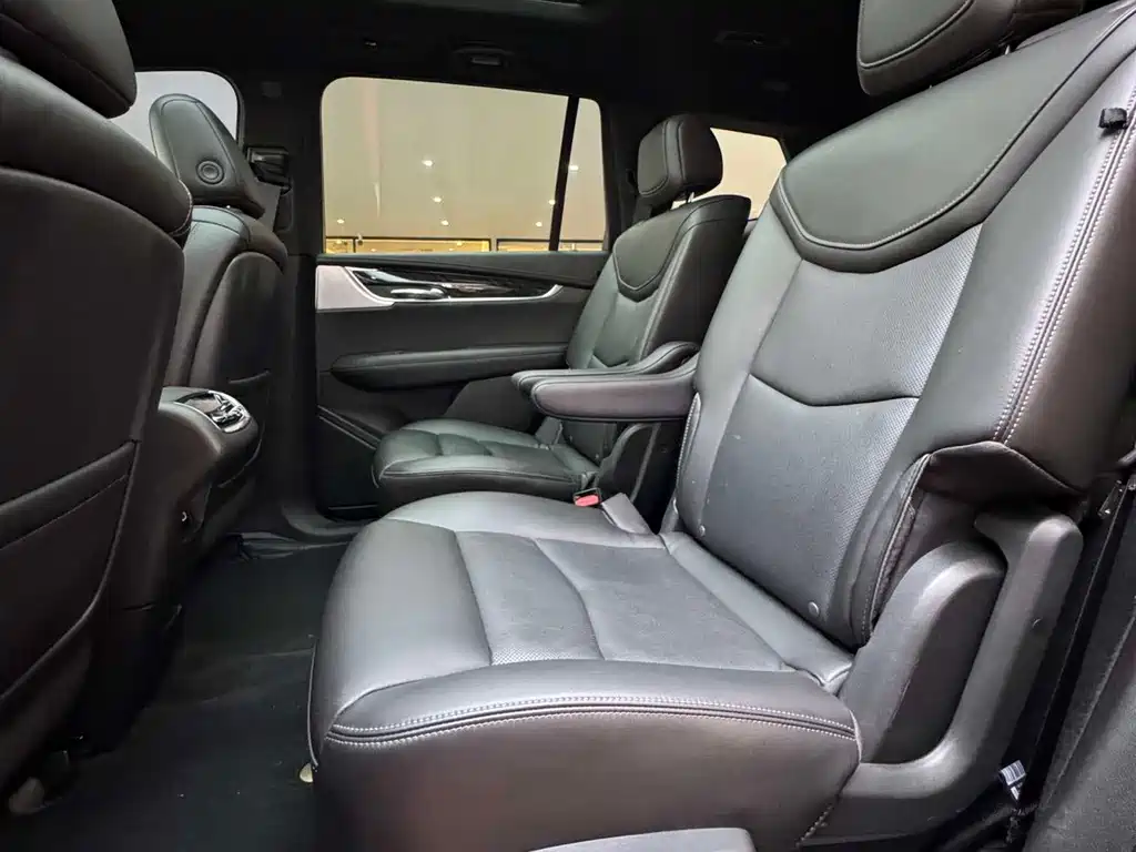 Cadillac XT6 2021 — фото 13