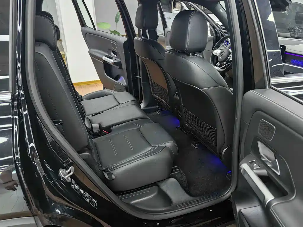 Mercedes-Benz EQB 2022 — фото 13