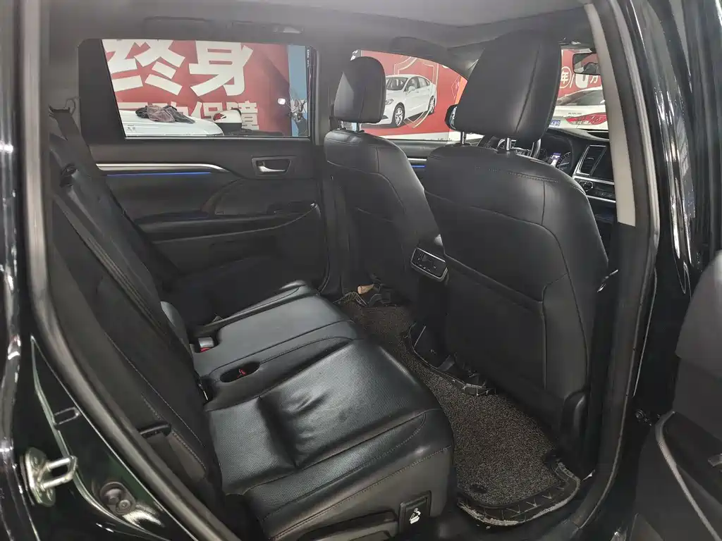 Toyota Highlander 2019 — фото 14