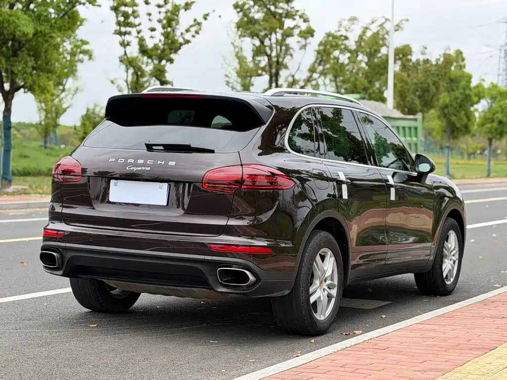 Porsche Cayenne 2018 — фото 6