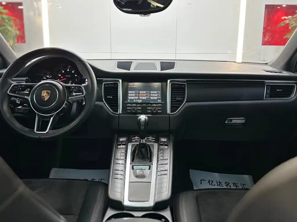 Porsche Macan 2015 — фото 8