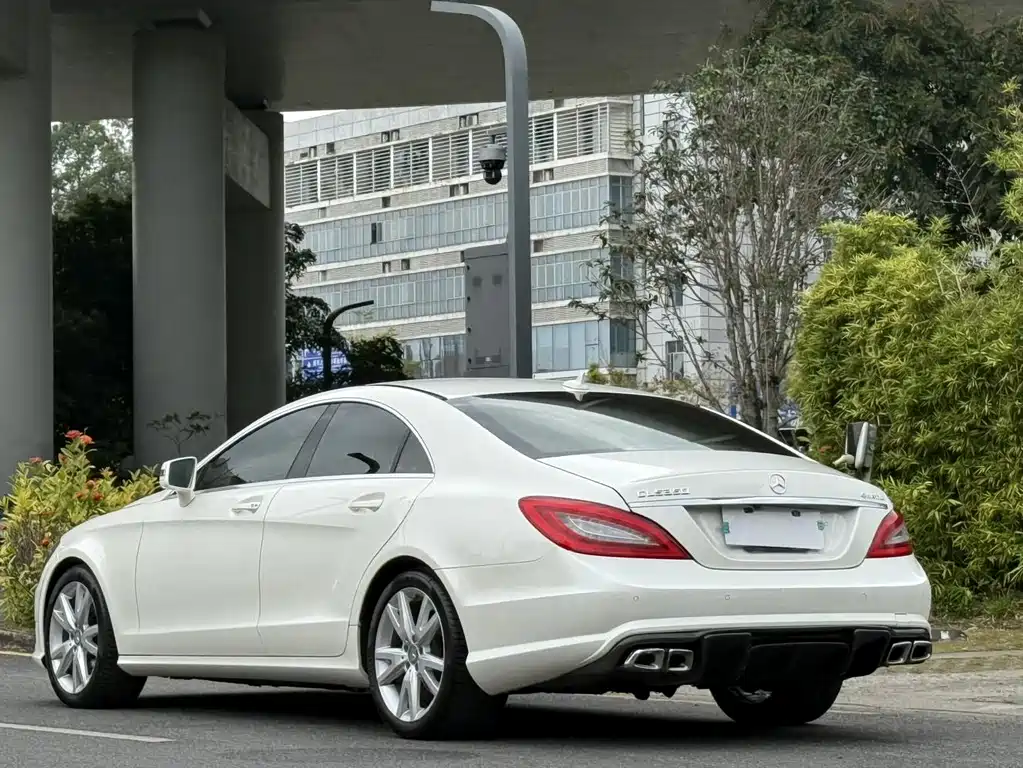 Mercedes-Benz CLS 2015 — фото 5