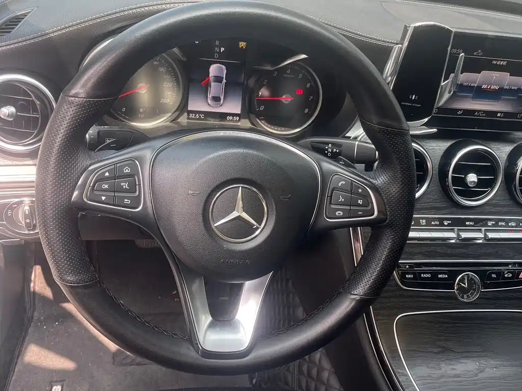 Mercedes-Benz C-Class 2018 — фото 5