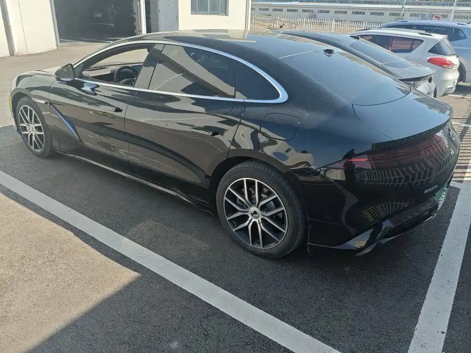 Denza Z9 2025