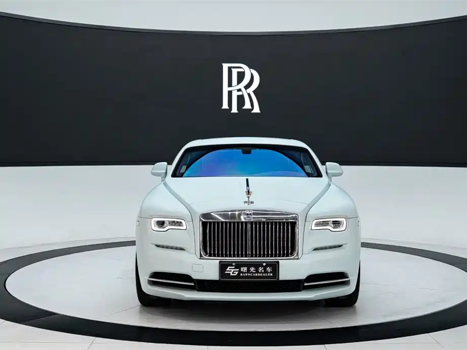 Rolls-Royce Phantom 2017 — фото 2