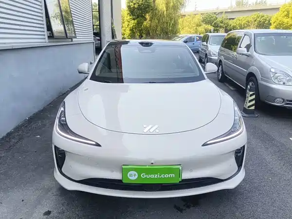 IM Motors L6 2025