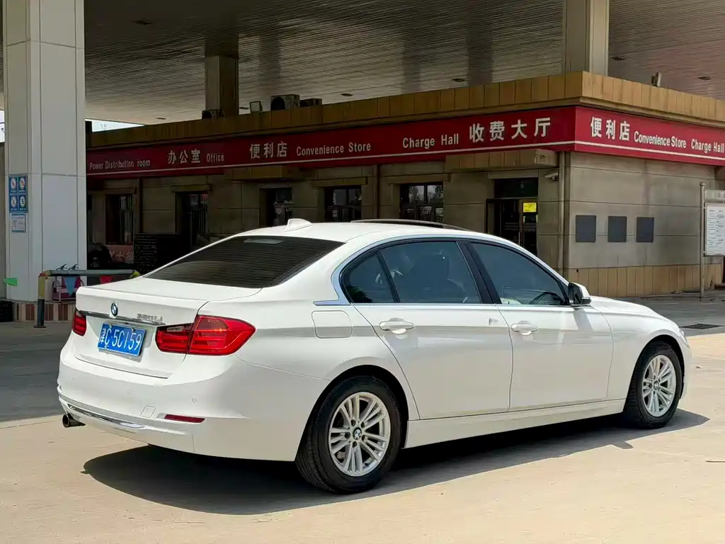 BMW 3 Series 2015