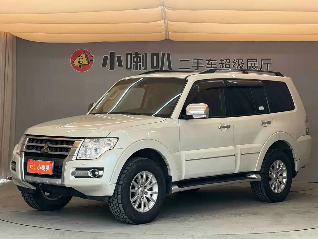 Mitsubishi Pajero 2017 — фото 1