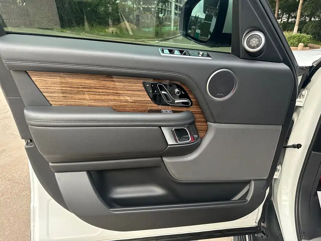 Land Rover Range Rover 2018