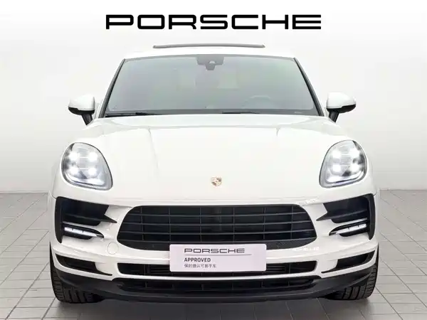 Porsche Macan 2021