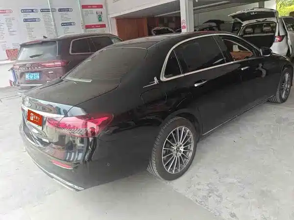 Mercedes-Benz E-Class 2021