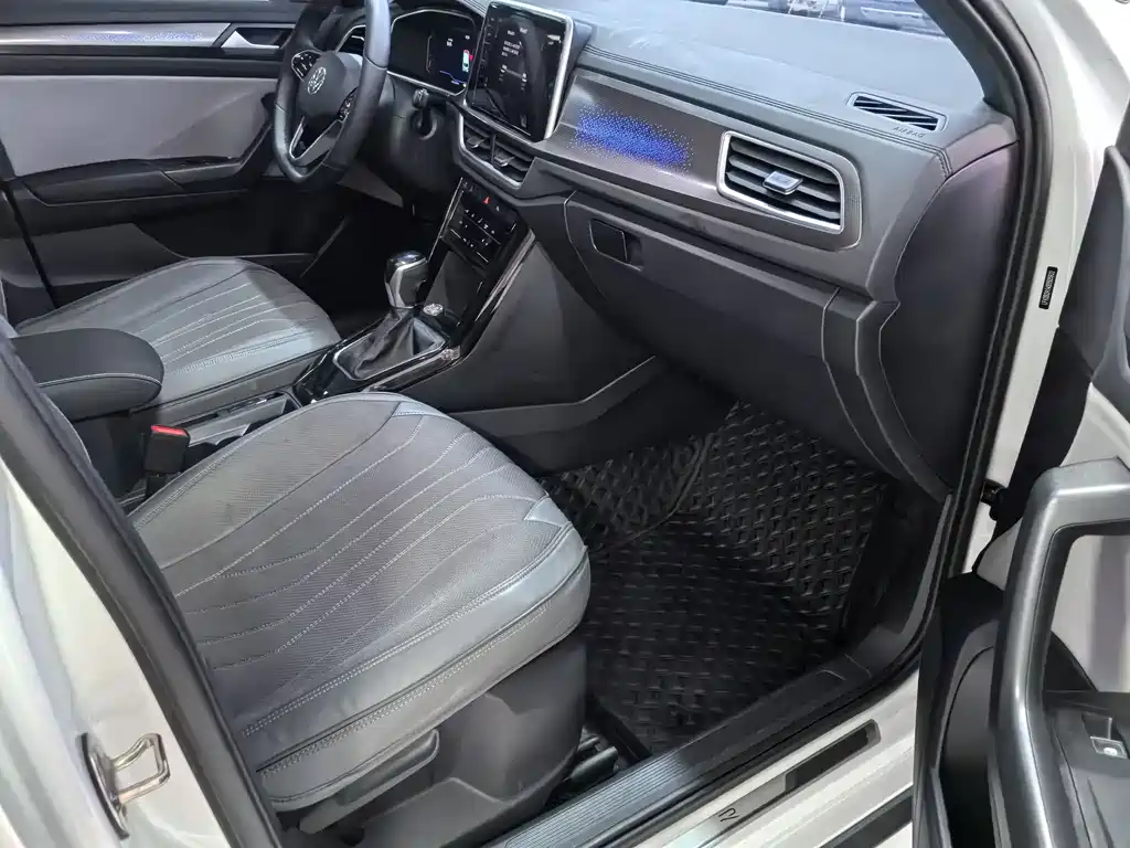 Volkswagen T-Roc 2025 — фото 11