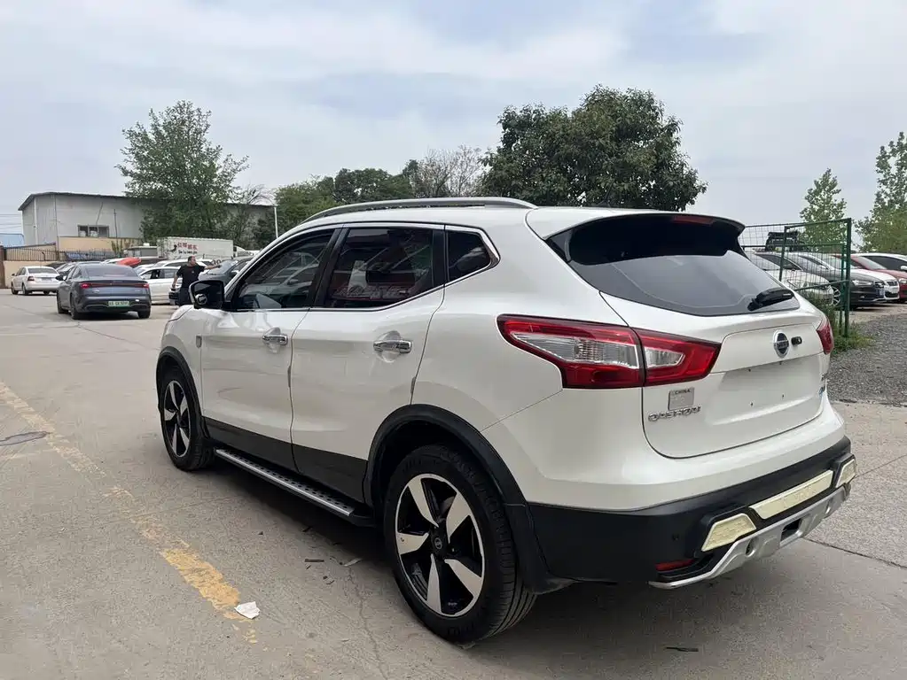 Nissan Qashqai 2017 — фото 3