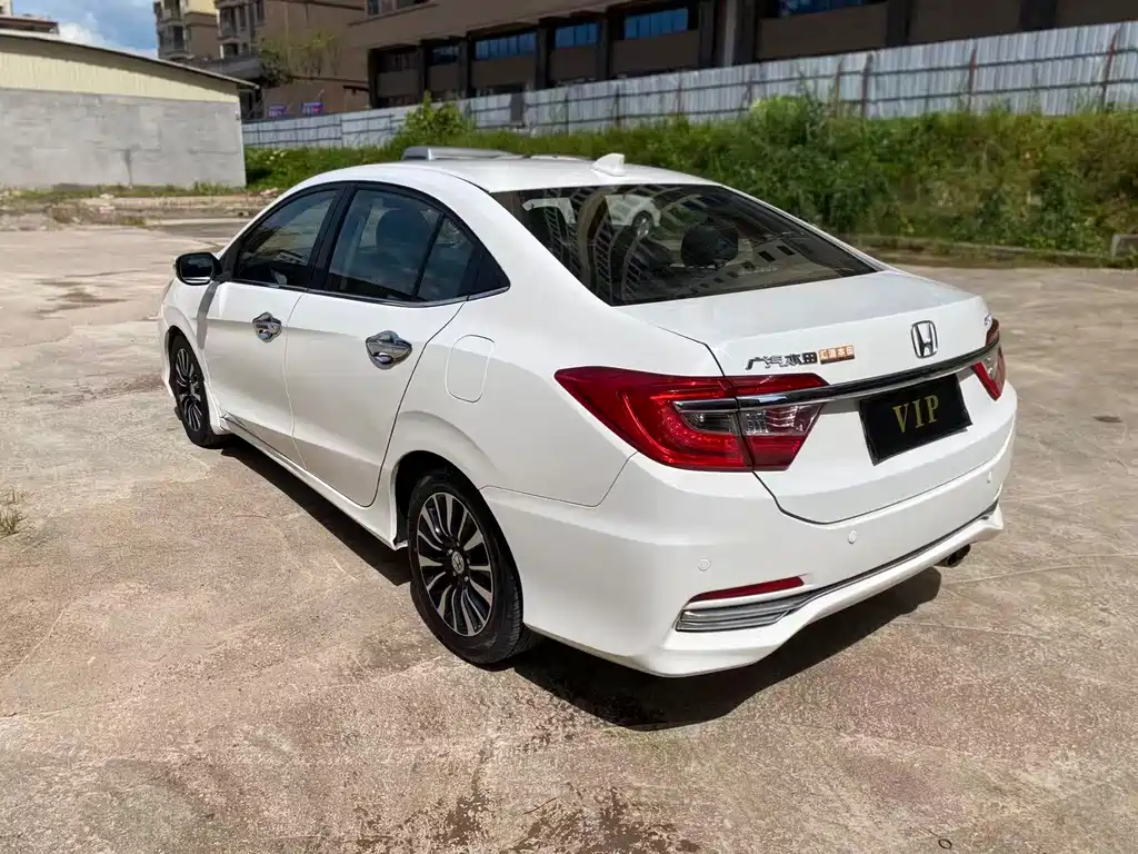 Honda Crider 2014