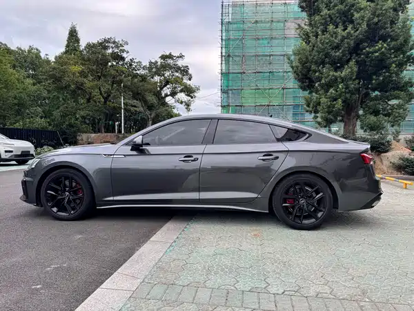 Audi A5 2023