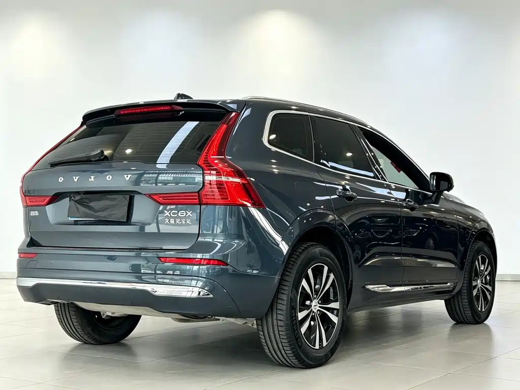 Volvo XC60 2024 — фото 5