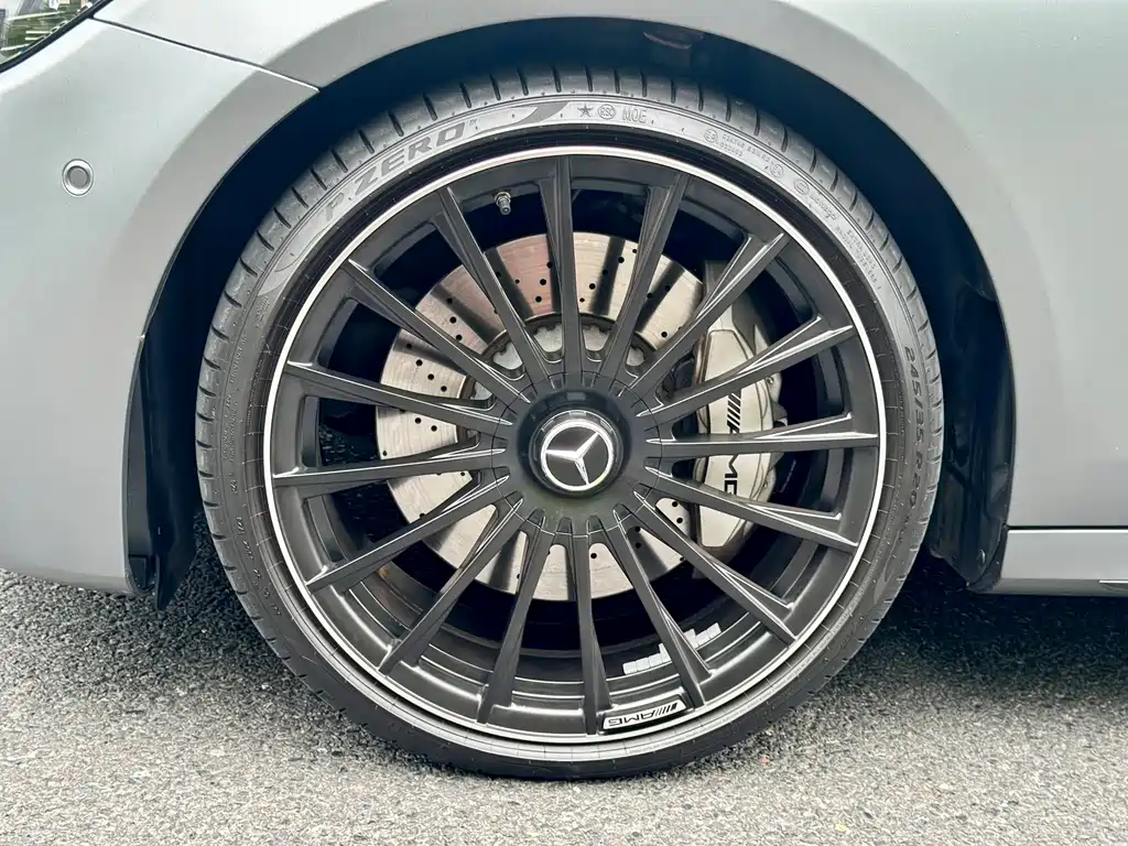 Mercedes-Benz E-Class AMG 2022 — фото 6