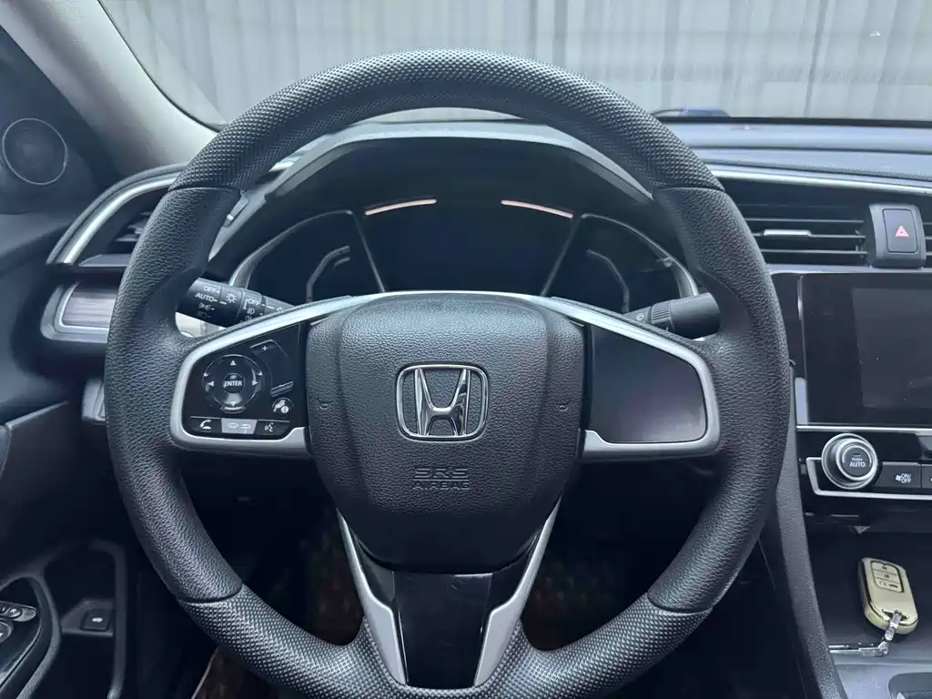 Honda Civic 2022 — фото 10