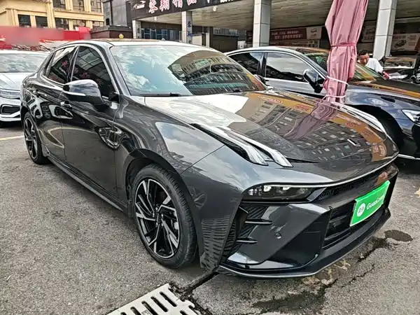 Lynk & Co 03 2025