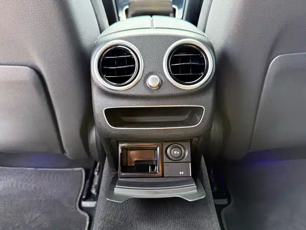 Mercedes-Benz C-Class 2021