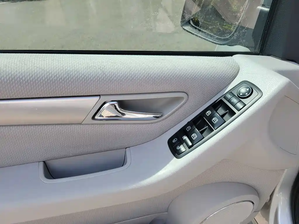 Mercedes-Benz B-Class 2012 — фото 18
