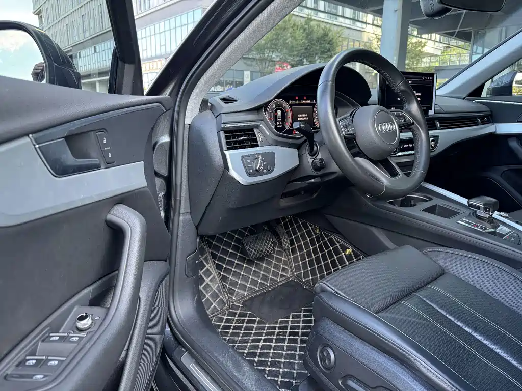 Audi A4L 2023