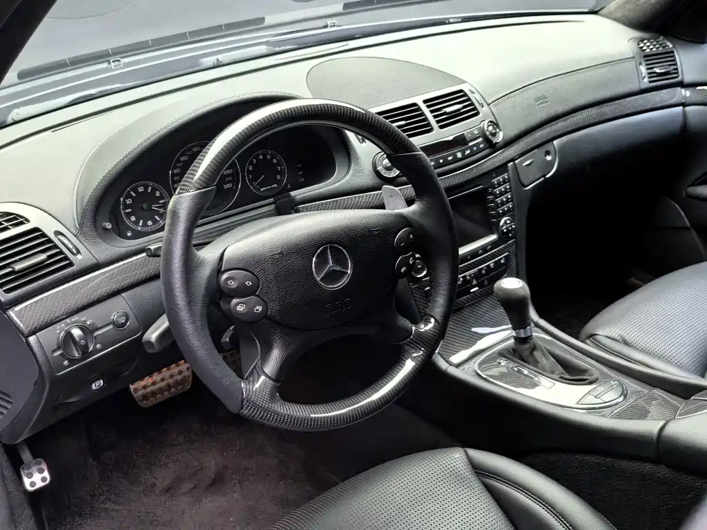 Mercedes-Benz E-Class AMG 2008 — фото 20
