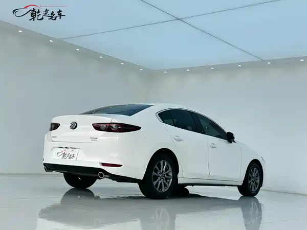 Mazda 3 Axela 2020