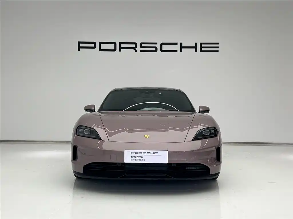 Porsche Taycan 2025