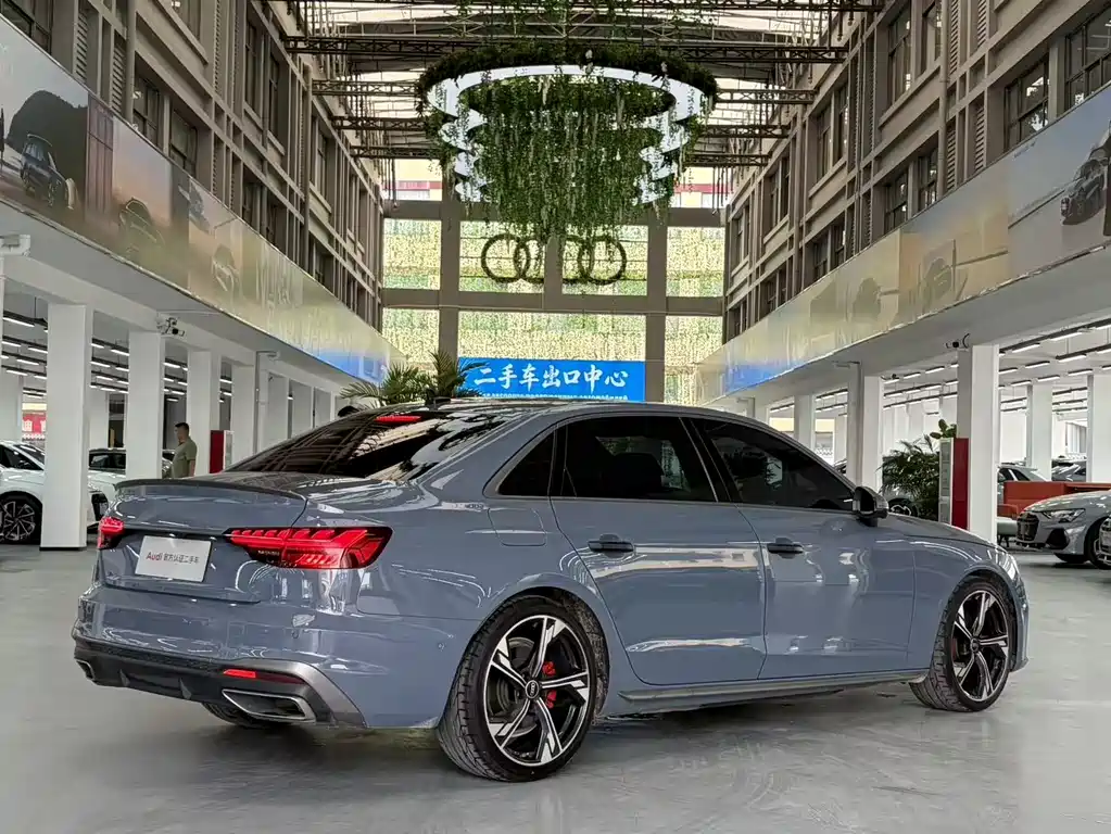 Audi A4L 2022