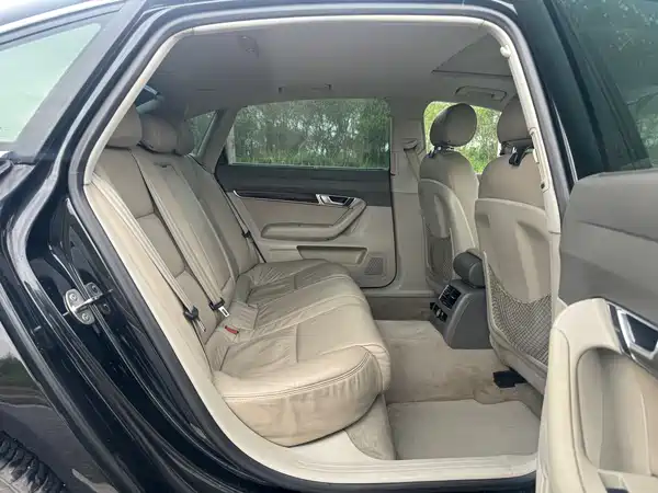 Audi A6L 2011