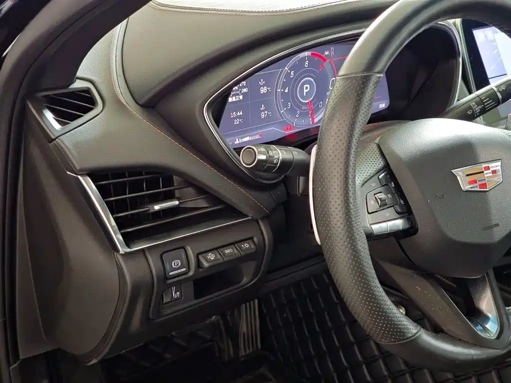 Cadillac CT5 2023 — фото 11