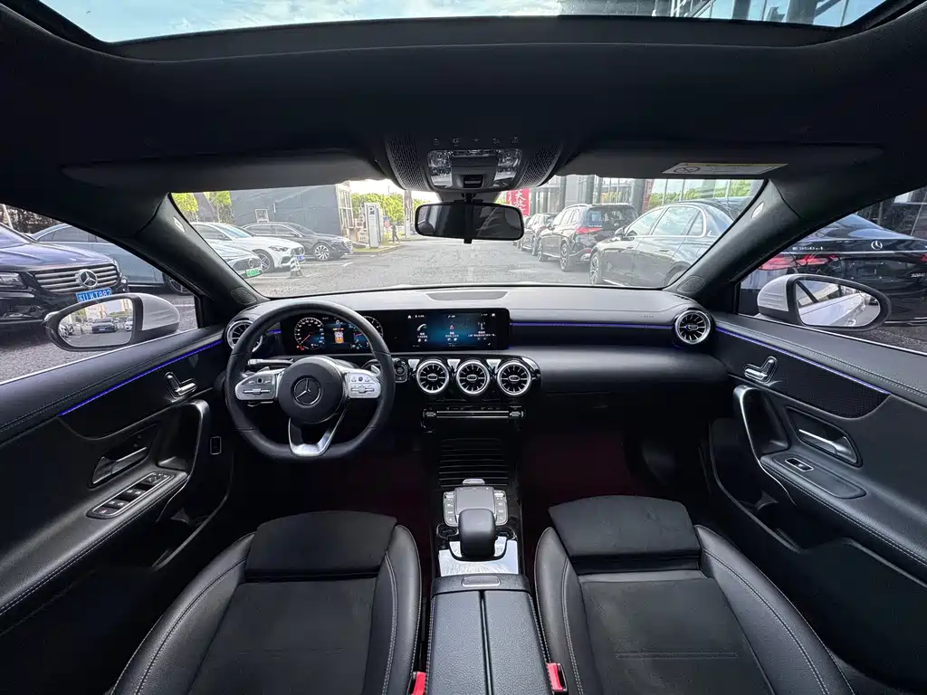 Mercedes-Benz A-Class 2021 — фото 16