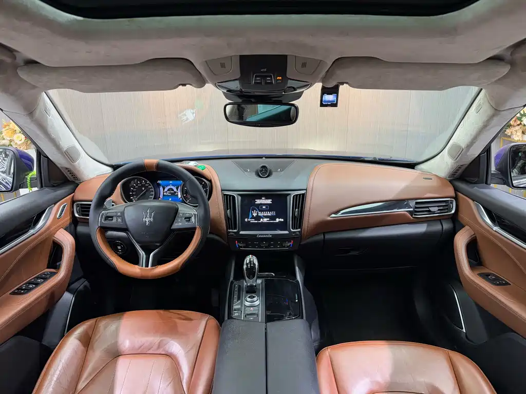 Maserati Levante 2018 — фото 6