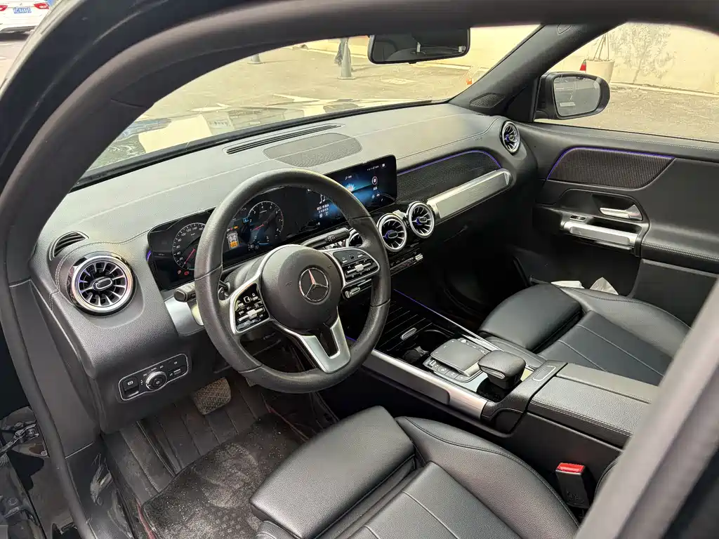 Mercedes-Benz GLB 2021