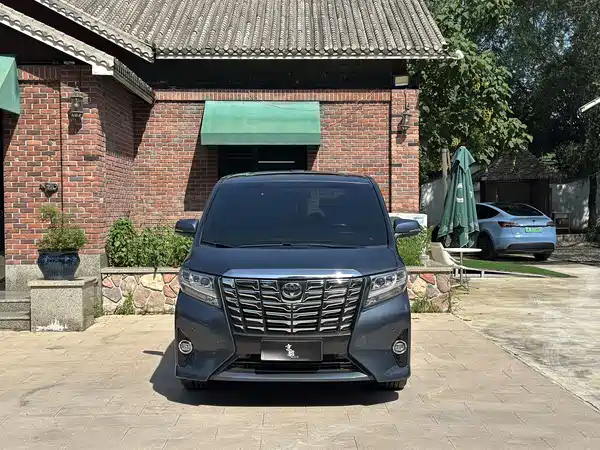 Toyota Alphard 2017