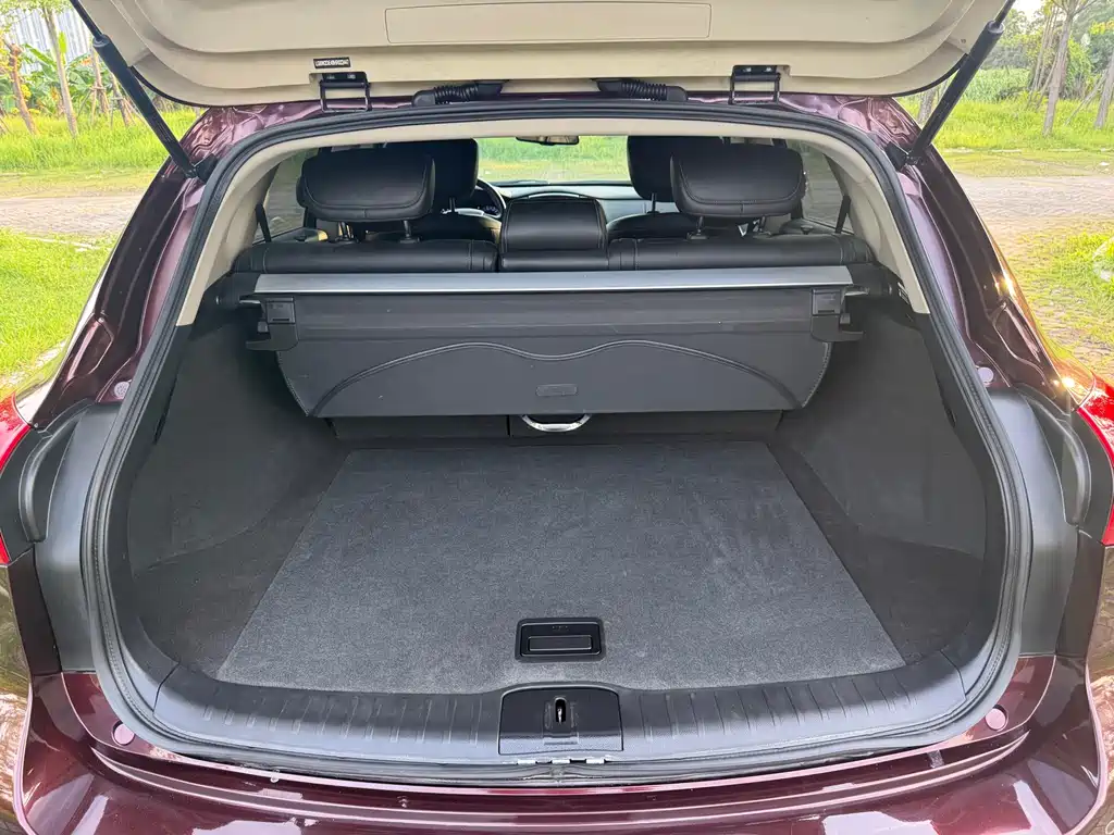 Infiniti QX50 2017 — фото 18