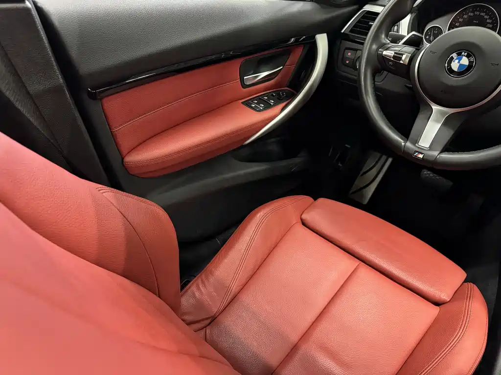 BMW 3 Series 2017 — фото 11