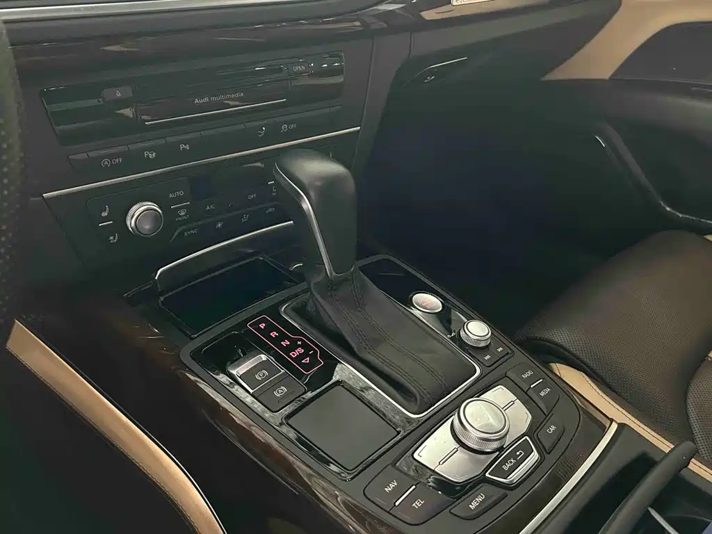 Audi A7 2018 — фото 12