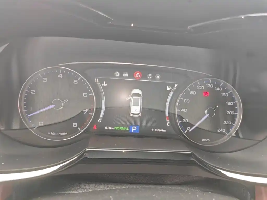 GAC Trumpchi GS8 2018 — фото 12