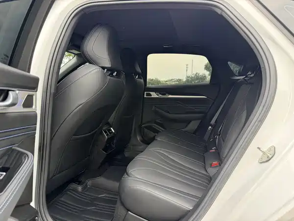 Geely Xingrui 2025