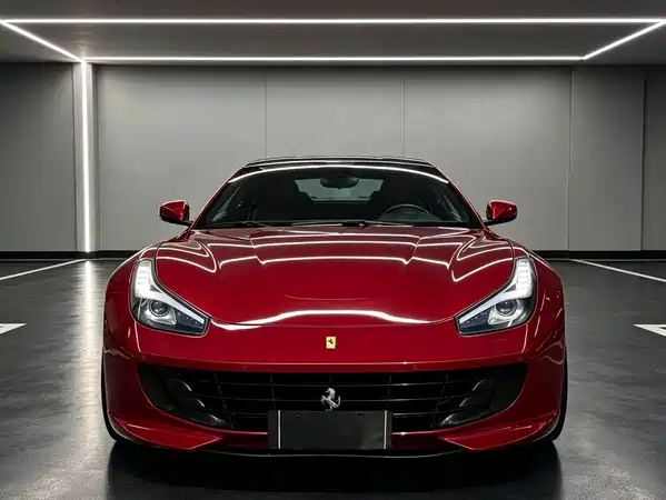Ferrari GTC4Lusso 2018
