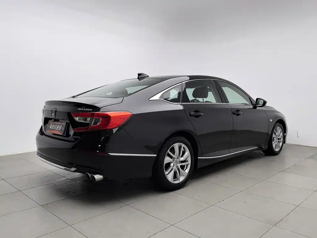 Honda Accord 2018 — фото 2
