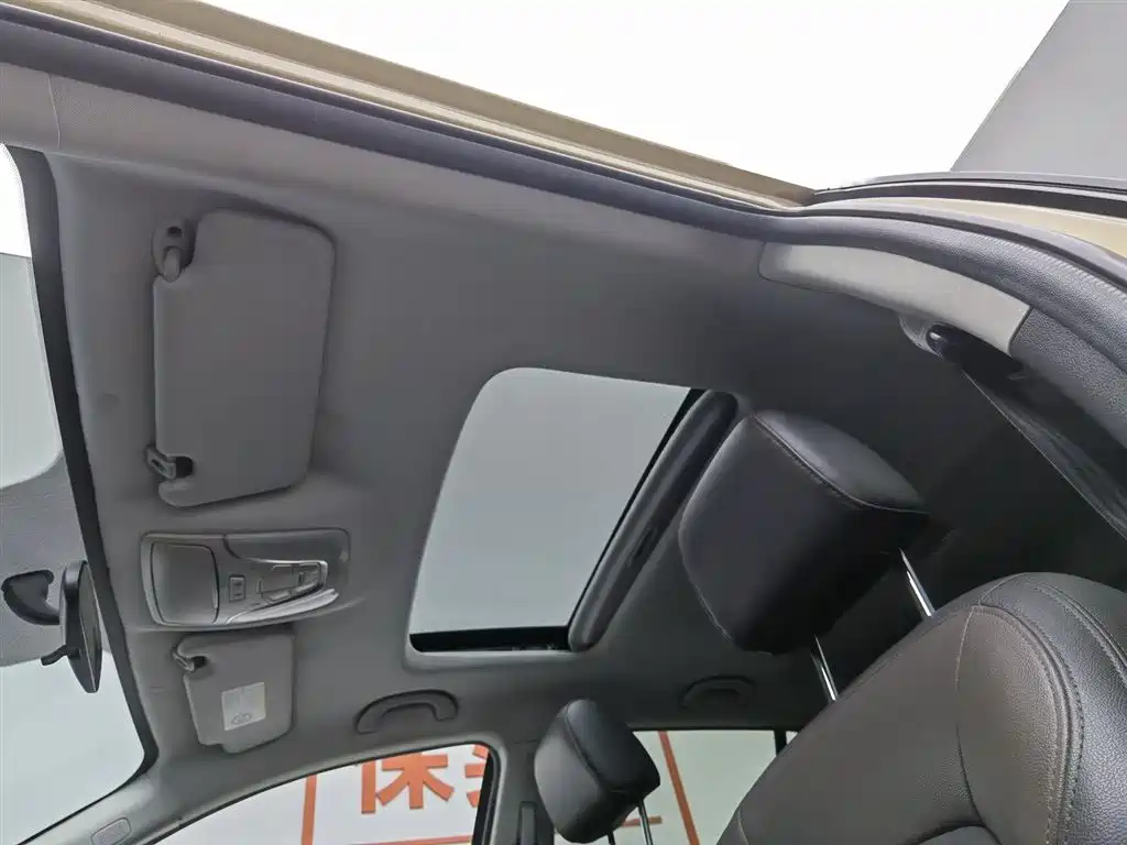 GAC Motor Trumpchi GS4 2015 — фото 14