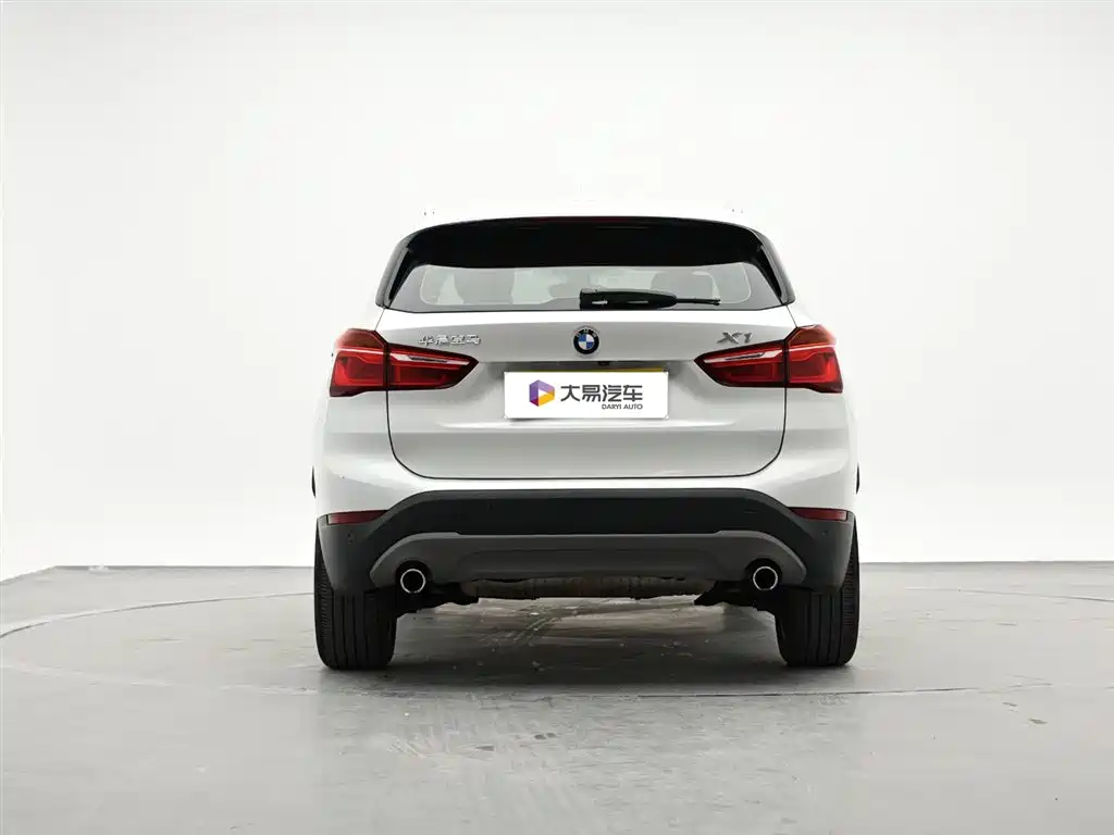 BMW X1 2018 — фото 4