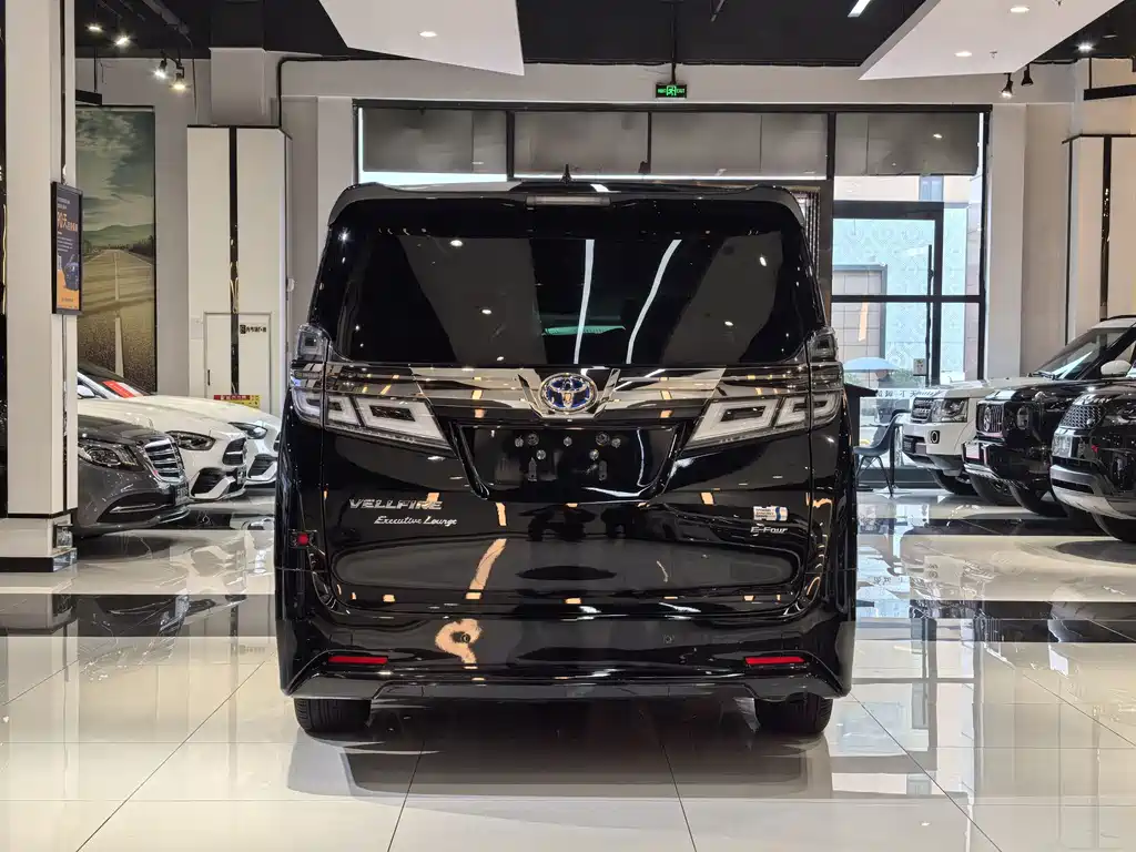 Toyota Vellfire 2021 — фото 8