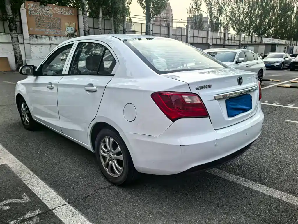 Changan V3 2016 — фото 4