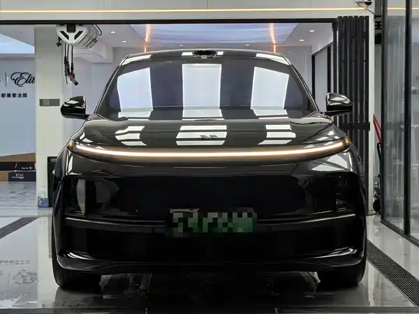 Li Auto L7 2025