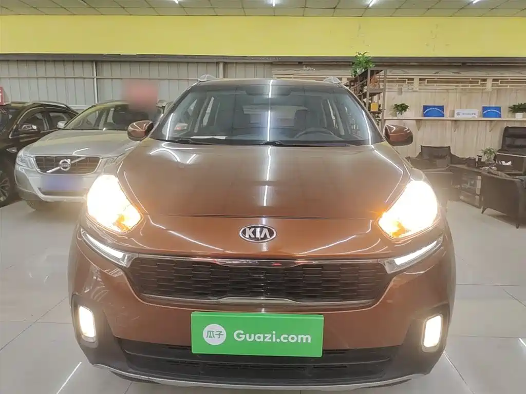 Kia KX3 2016 — фото 3